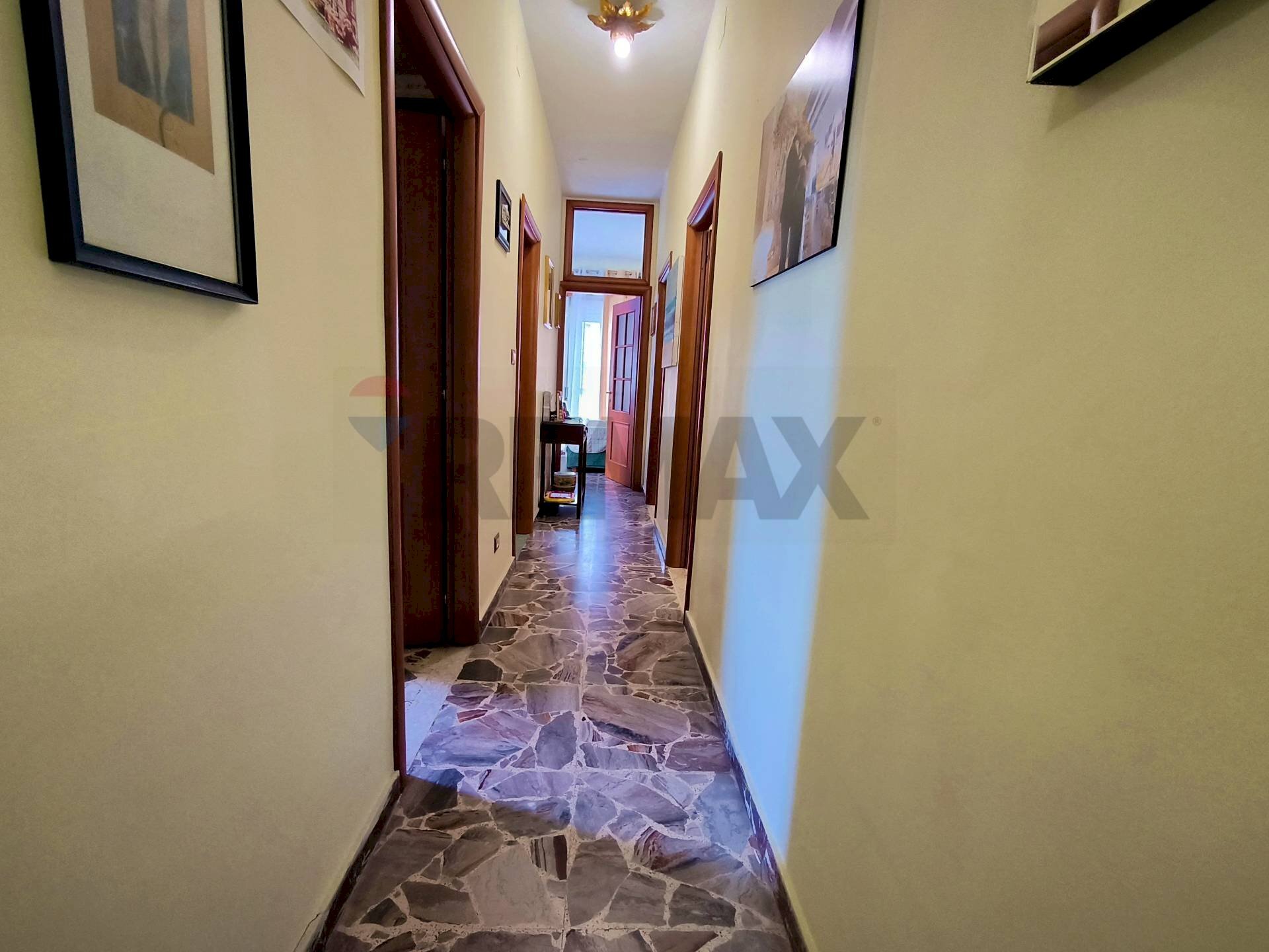 Hall / corridoio - Appartamento Via Consolare Valeria
 
12, Giardini-Naxos - foto 3