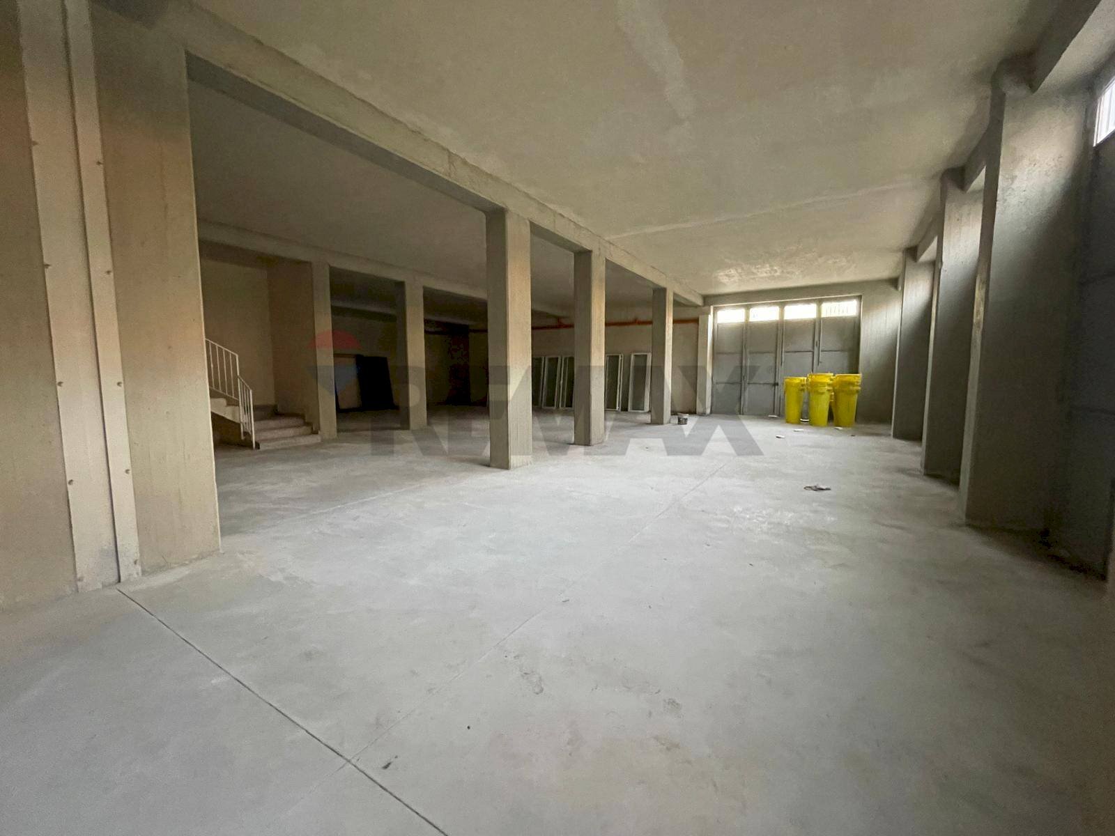 Parcheggio - Locale Commerciale Via:Luigi Capuana, Camporotondo Etneo - foto 1