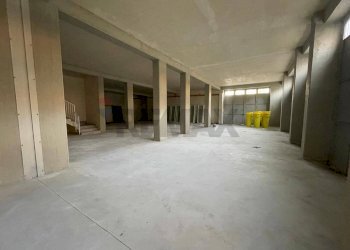 Parcheggio - Locale Commerciale Via:Luigi Capuana, Camporotondo Etneo - foto 1