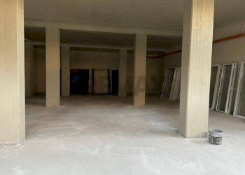 Parcheggio - Locale Commerciale Via:Luigi Capuana, Camporotondo Etneo - foto 10