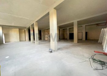 Parcheggio - Locale Commerciale Via:Luigi Capuana, Camporotondo Etneo - foto 17