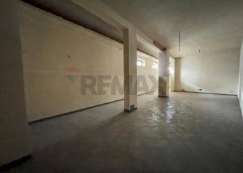 Parcheggio - Locale Commerciale Via:Luigi Capuana, Camporotondo Etneo - foto 28