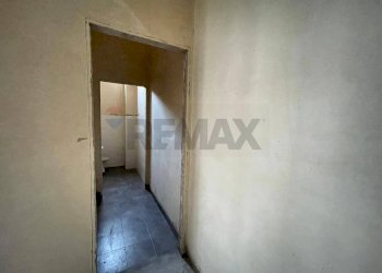 Hall / corridoio - Locale Commerciale Via:Luigi Capuana, Camporotondo Etneo - foto 35