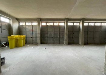 Parcheggio - Locale Commerciale Via:Luigi Capuana, Camporotondo Etneo - foto 39