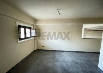 Stanza vuota - Locale Commerciale Via:Luigi Capuana, Camporotondo Etneo - foto 48