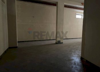 Stanza vuota - Locale Commerciale Via:Luigi Capuana, Camporotondo Etneo - foto 58