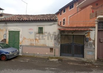 Casa all\'aperto - Appartamento Via Curia
127, Catania - foto 1