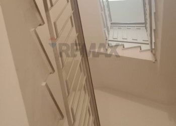 Scale - Appartamento Via dei Malavoglia
 
20, Aci Castello - foto 4