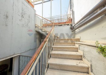 Scale - Casa indipendente via Santa Lucia
 
49/57, Mascalucia - foto 12