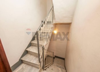 Scale - Casa indipendente via Santa Lucia
 
49/57, Mascalucia - foto 40