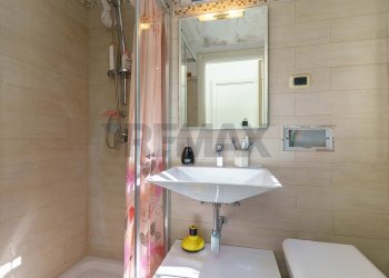 Bagno - Appartamento Viale XX Settembre
 
35, Catania - foto 10