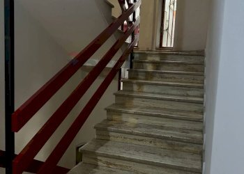 Scale - Trilocale Via Amico valenti
 
105, Caltanissetta - foto 4