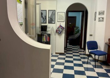 Hall / corridoio - Trilocale Via Amico valenti
 
105, Caltanissetta - foto 6