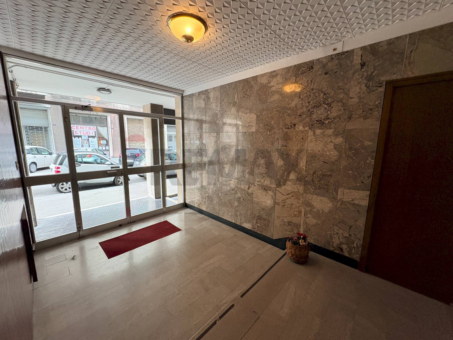 Ricezione / Lobby - Two-room apartment VIA SETTEFONTANE
 
6, Trieste - photo 2