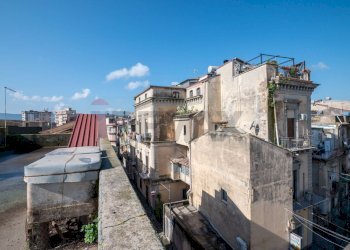 Edificio all\'aperto - Independent house VIA ROMA
 
6-8, Francofonte - photo 30