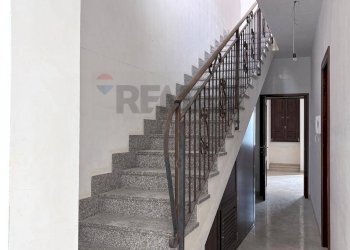 Scale - Independent house Via Epicarmo
 
237, Augusta - photo 24