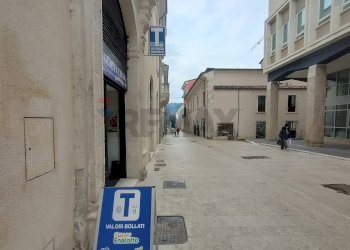 Edificio all\'aperto - Commercial Activity Corso Federico II, L'Aquila - photo 12