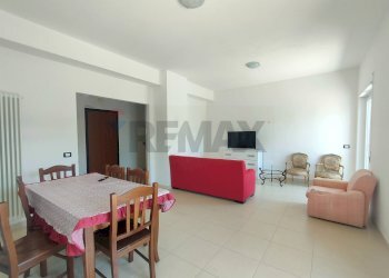 Sala da pranzo - Appartamento Via Antonio Quinzi
 
18, L'Aquila - foto 5