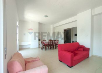 Sala da pranzo - Appartamento Via Antonio Quinzi
 
18, L'Aquila - foto 6