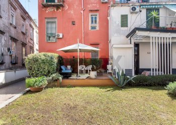 Edificio all\'aperto - Trilocale Via S.Rosa
 
264, Napoli - foto 3