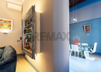 Hall / corridoio - Trilocale Via S.Rosa
 
264, Napoli - foto 10