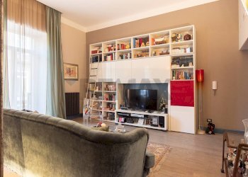 Soggiorno - Trilocale Via S.Rosa
 
264, Napoli - foto 11