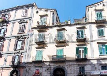 Edificio all\'aperto - Trilocale Via S.Rosa
 
264, Napoli - foto 34