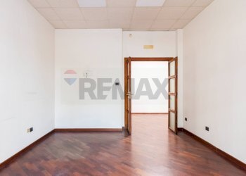 Stanza vuota - Appartamento Via Michelangelo Schipa
 
118, Napoli - foto 10