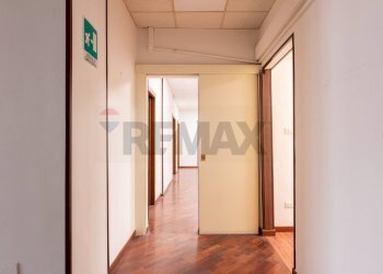 Hall / corridoio - Appartamento Via Michelangelo Schipa
 
118, Napoli - foto 13