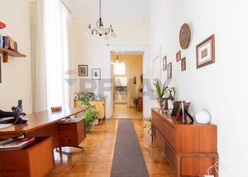 Hall / corridoio - Apartment Corso Resina
 
11, Ercolano - photo 6
