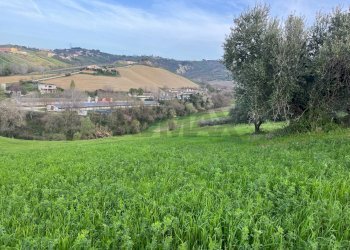 Vista delle montagne - Terreno agricolo Via Parco Nazionale d'Abruzzo, Manoppello - foto 12