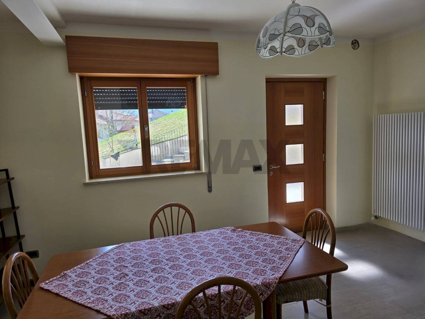 Sala da pranzo - Independent house Via Resenterra
45, Lamon - photo 3