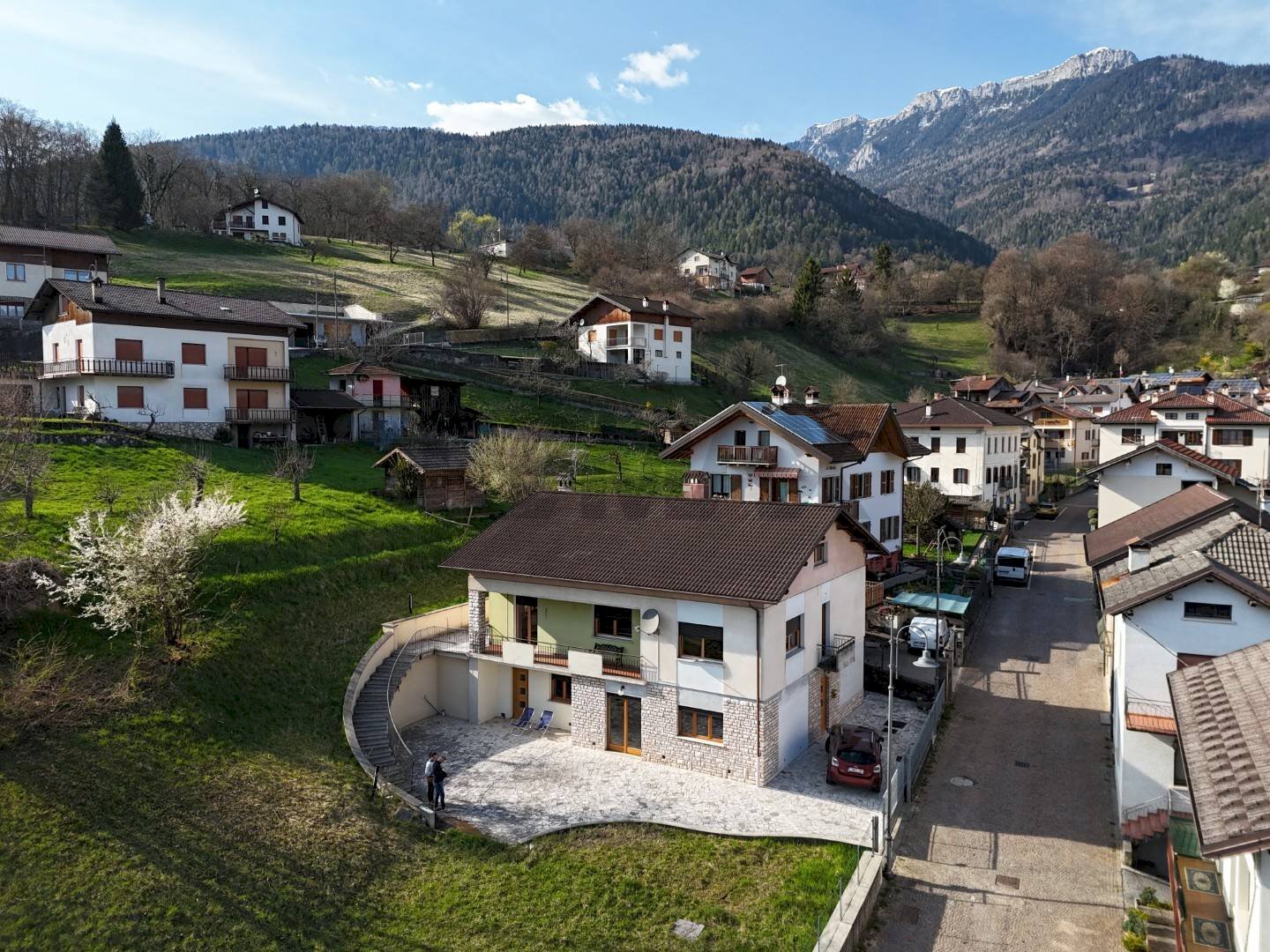 Vista delle montagne - Independent house Via Resenterra
 
45, Lamon - photo 1