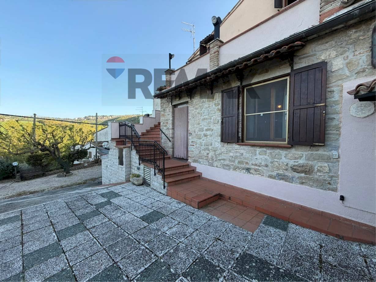 Terrazza - Casa indipendente Villa Pozzo
 
74, Cingoli - foto 1