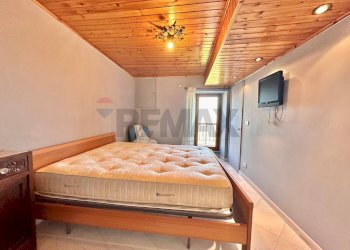 Camera / camera da letto - Independent house Cingoli - photo 16