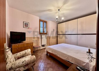 Camera / camera da letto - Independent house Cingoli - photo 28