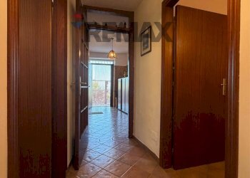 Hall / corridoio - Casa indipendente Villa Pozzo
 
74, Cingoli - foto 34