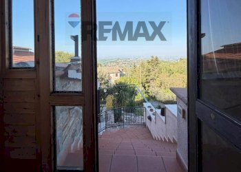 Balcone - Casa indipendente Villa Pozzo
 
74, Cingoli - foto 35