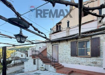 Casa all\'aperto - Casa indipendente Villa Pozzo
 
74, Cingoli - foto 36