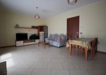 Sala da pranzo - Trilocale via Po
 
1, Mozzo - foto 6