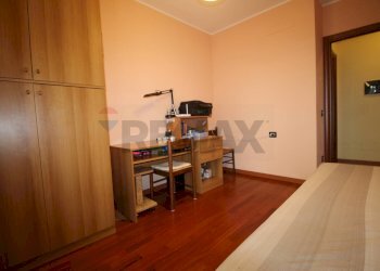 Camera / camera da letto - Trilocale via Po
 
1, Mozzo - foto 10