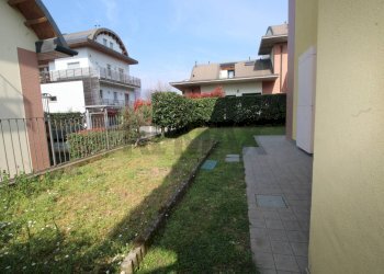 Giardino - Trilocale via Po
 
1, Mozzo - foto 18