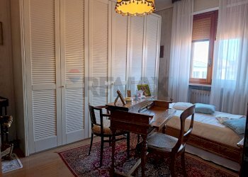 Camera / camera da letto - Independent house via olivelli
 
3, Mede - photo 12