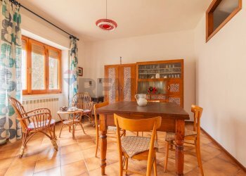 Sala da pranzo - Appartamento Vico consorti
 
89, Semproniano - foto 12