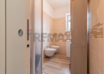 Bagno - Semi-detached house str.Del Corbezzolo
7, Montalto di Castro - photo 17