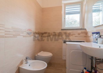 Bagno - Semi-detached house str.Del Corbezzolo
7, Montalto di Castro - photo 18