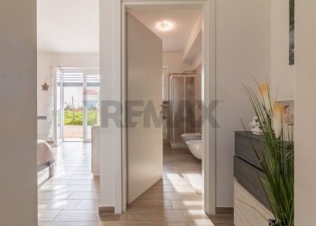 Hall / corridoio - Semi-detached house str.Del Corbezzolo
7, Montalto di Castro - photo 22