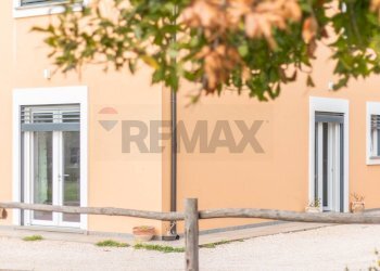 Edificio all\'aperto - Semi-detached house str.Del Corbezzolo
7, Montalto di Castro - photo 30