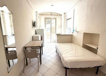 One-room apartment Via Vanchiglia, Torino (neighborhood Vanchiglia) - photo 1