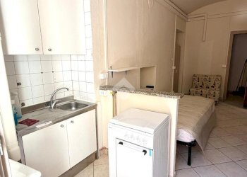 One-room apartment Via Vanchiglia, Torino (neighborhood Vanchiglia) - photo 6